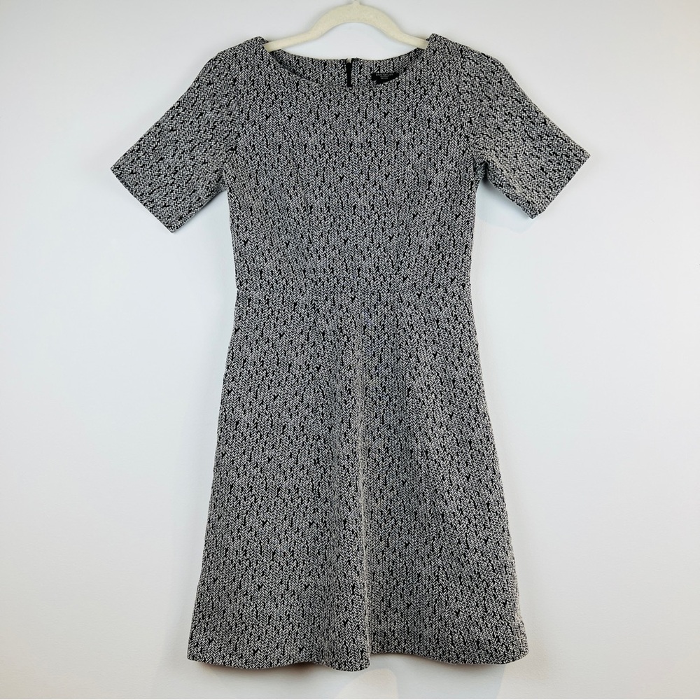 Ann Taylor Black and White Patterned Above-The-Knee Dress